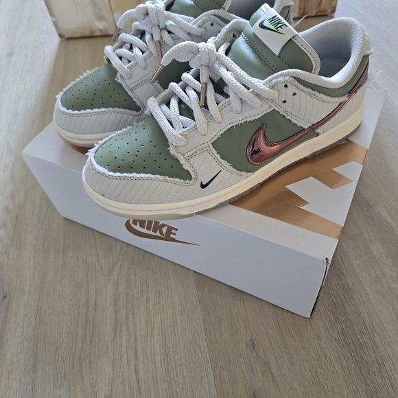 Kyler Murray Retro Dunks - Picture 12 of 16